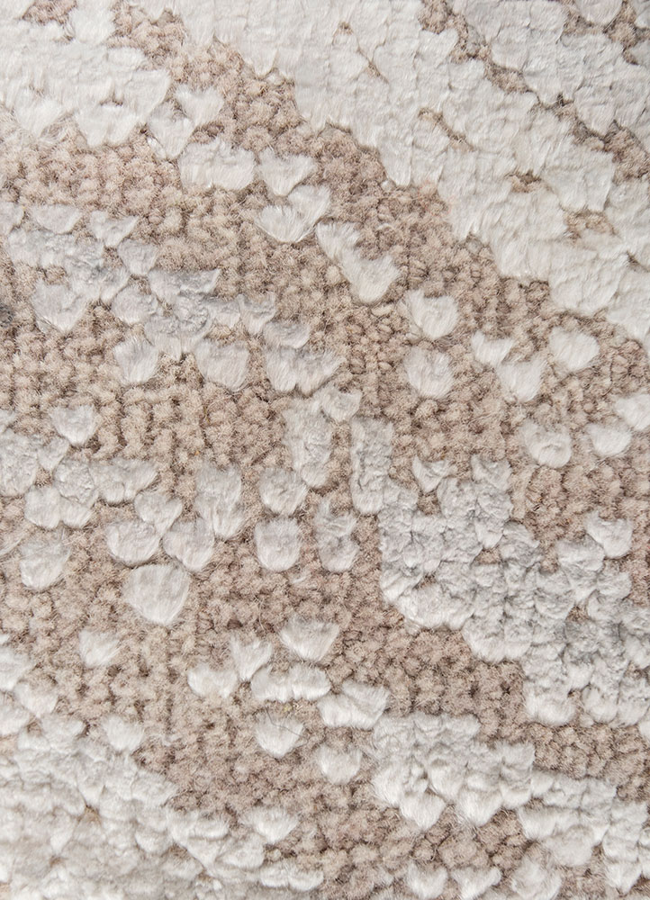 entropy grey and black wool and bamboo silk Hand Knotted Rug - CloseUp
