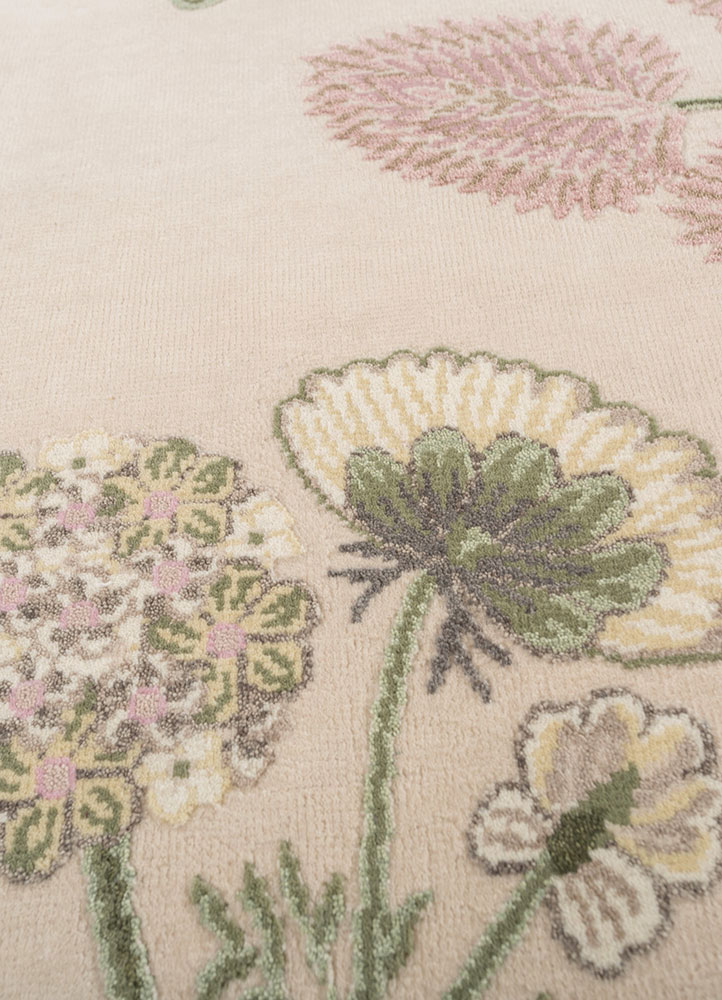 jardins du monde ivory wool Hand Knotted Rug - CloseUp