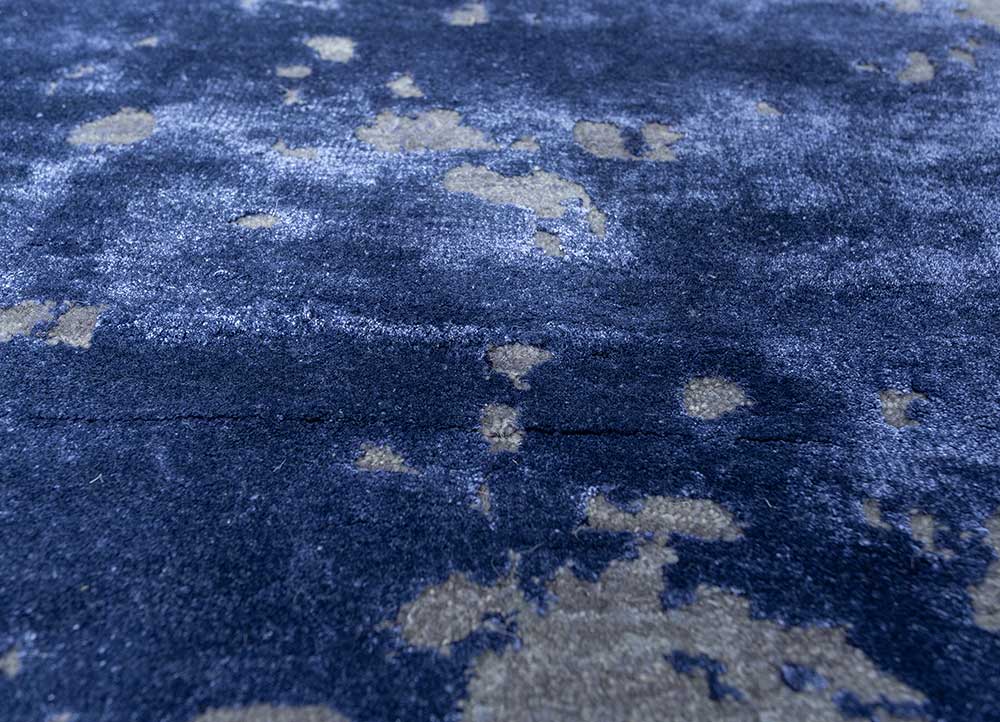 chaos theory by kavi blue wool and bamboo silk Hand Knotted Rug - CloseUp