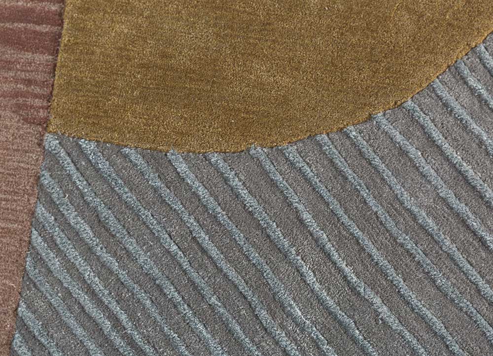 come around grey and black wool and viscose Hand Tufted Rug - CloseUp