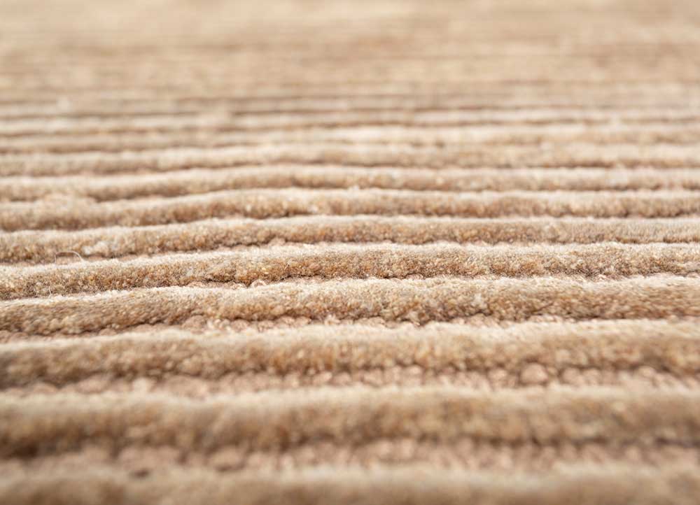 come around gold wool and viscose Hand Tufted Rug - CloseUp