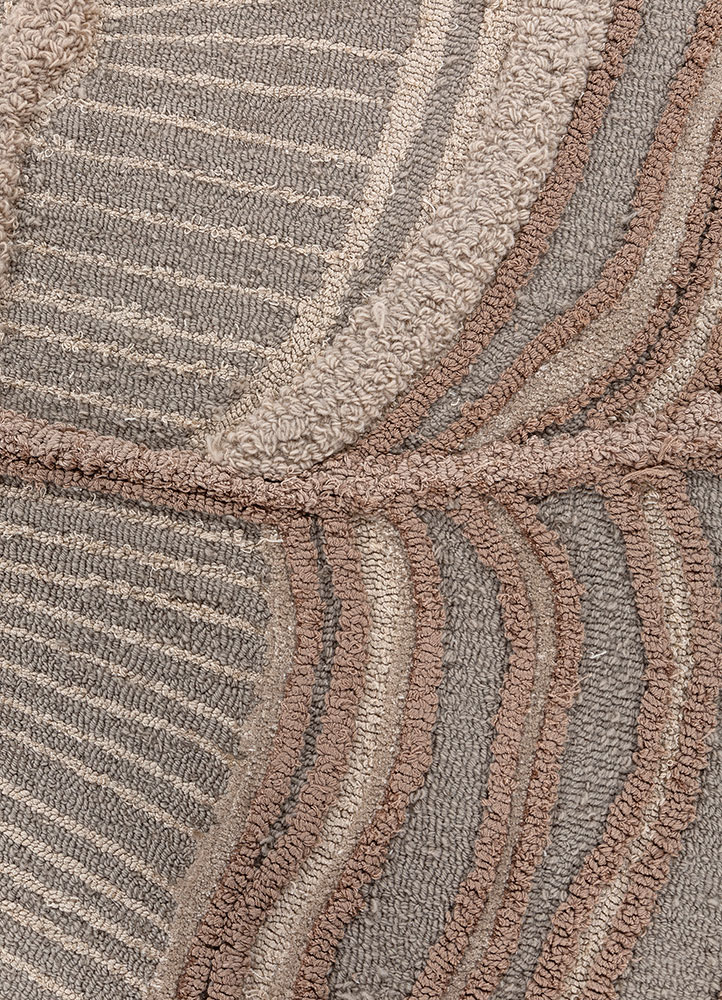 aurelia grey and black wool and viscose Hand Tufted Rug - CloseUp