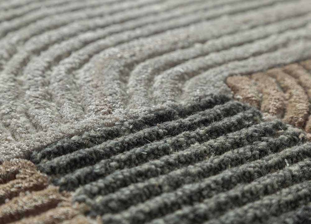 come around beige and brown wool and viscose Hand Tufted Rug - CloseUp