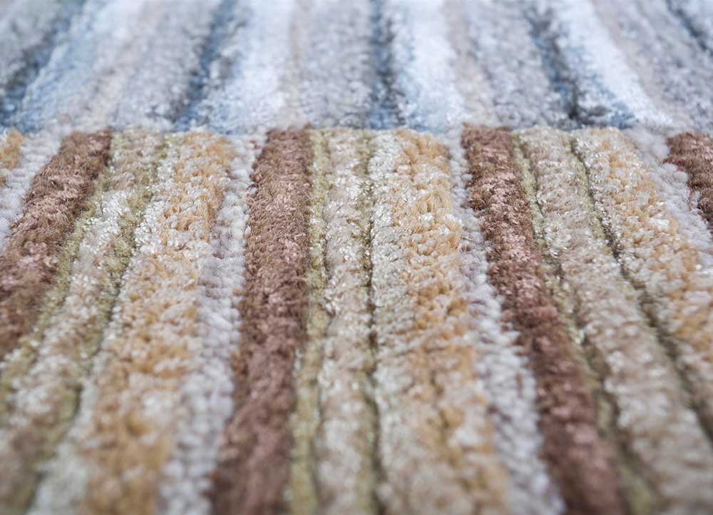 come around grey and black wool and viscose Hand Tufted Rug - CloseUp
