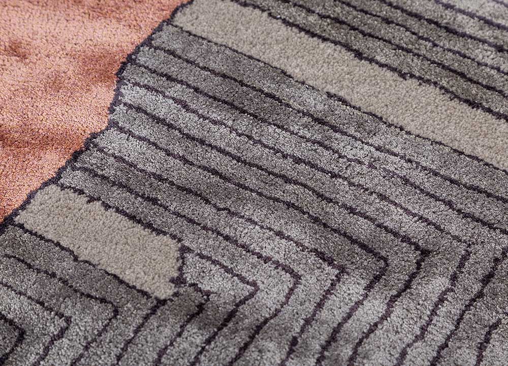 archetype grey and black wool and viscose Hand Tufted Rug - CloseUp