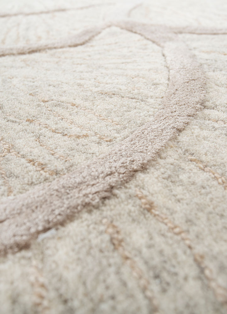 aurelia grey and black wool and viscose and silk Hand Tufted Rug - CloseUp