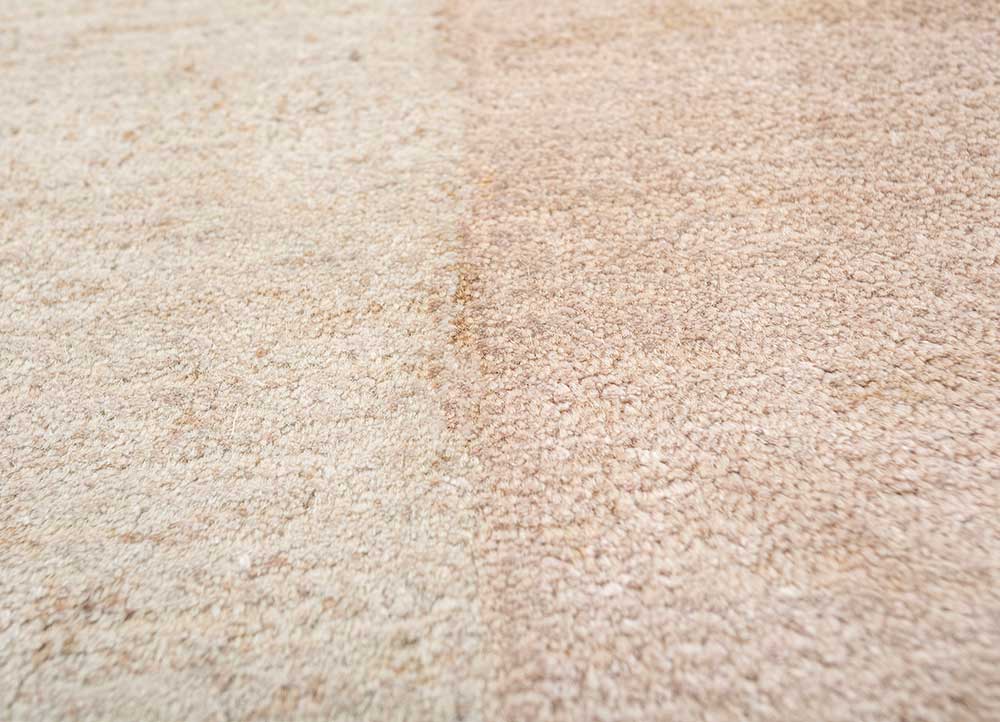come around red and orange wool and viscose Hand Tufted Rug - CloseUp