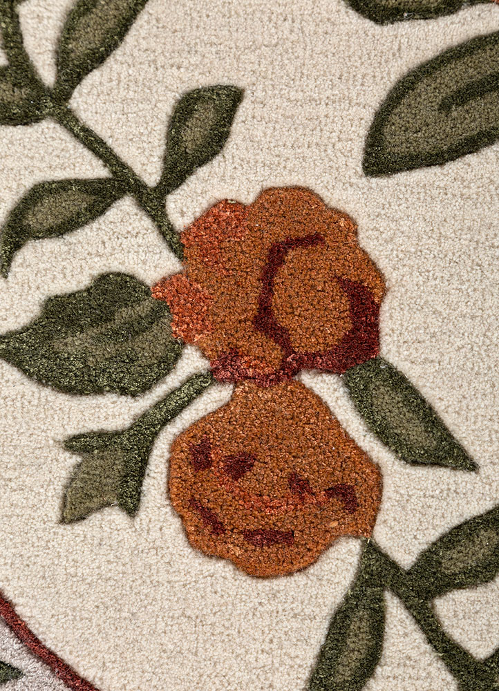 aurelia ivory wool and viscose Hand Tufted Rug - CloseUp