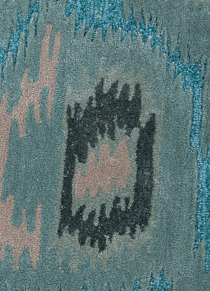 mythos blue wool and viscose Hand Tufted Rug - CloseUp