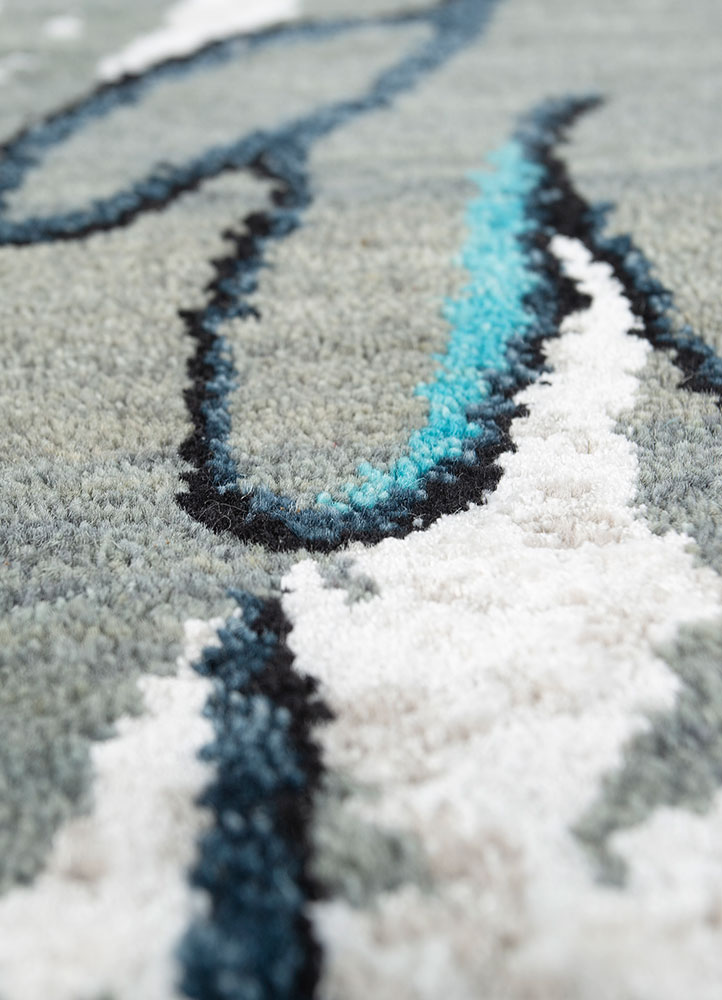 dreamers blue wool and bamboo silk Hand Knotted Rug - CloseUp
