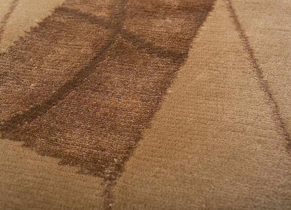 clan beige and brown wool and bamboo silk Hand Knotted Rug - CloseUp clan beige and brown wool and bamboo silk Hand Knotted Rug - CloseUp