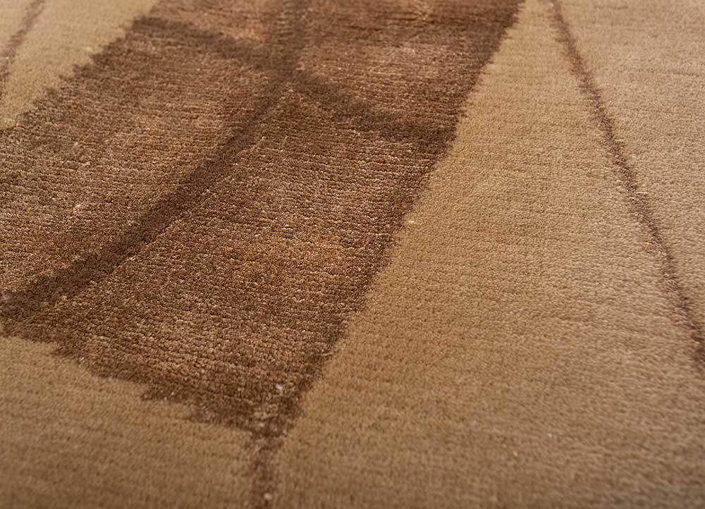 clan beige and brown wool and bamboo silk Hand Knotted Rug - CloseUp