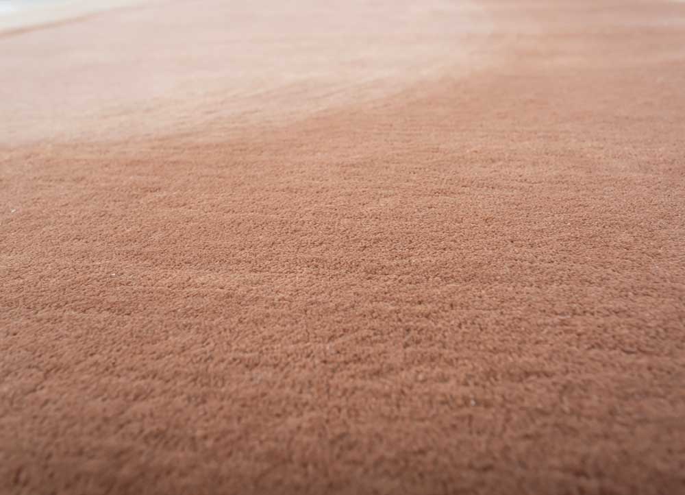 chroma red and orange wool Hand Tufted Rug - CloseUp