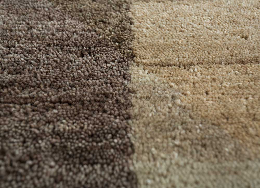 clan beige and brown wool Hand Knotted Rug - CloseUp