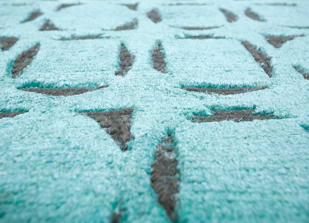 azalea blue wool and silk Hand Knotted Rug - CloseUp