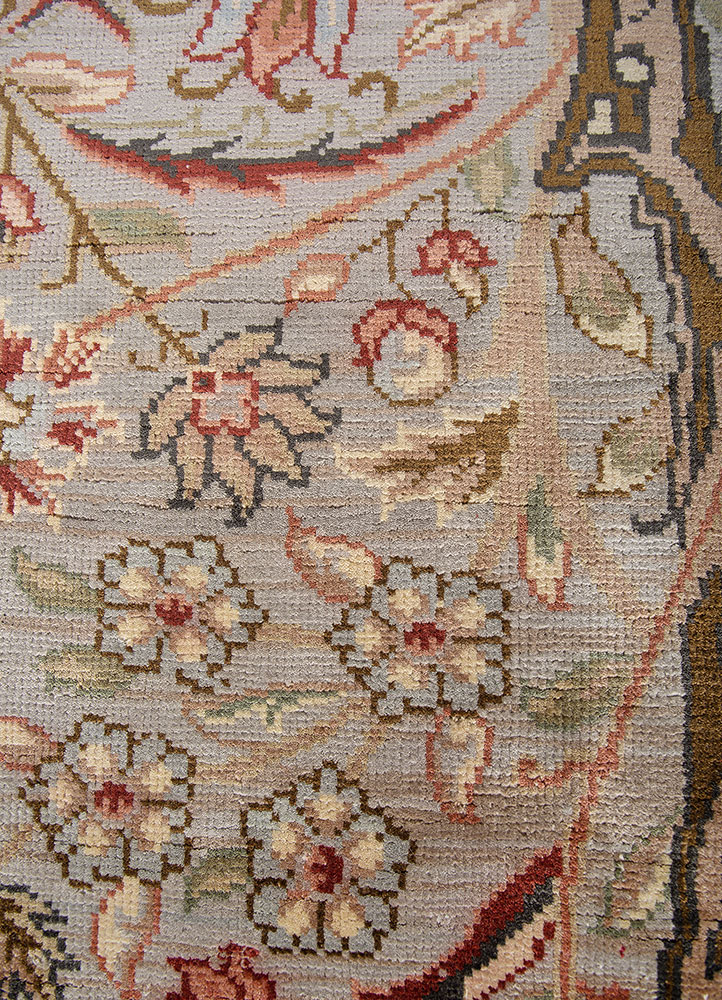 gulmarg ivory silk Hand Knotted Rug - CloseUp