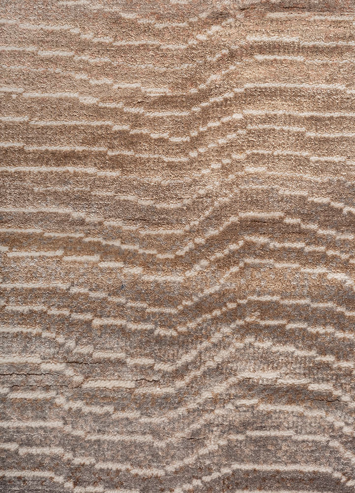 aprezo ivory wool and bamboo silk Hand Knotted Rug - CloseUp