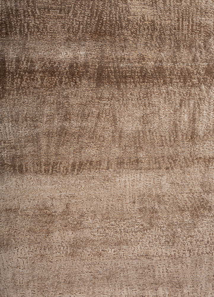 aprezo gold wool and bamboo silk Hand Knotted Rug - CloseUp