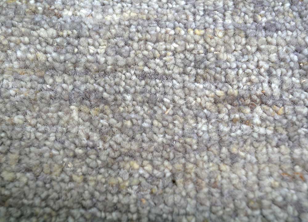 manifest grey and black wool Hand Knotted Rug - CloseUp