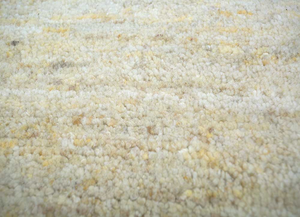 manifest ivory wool Hand Knotted Rug - CloseUp