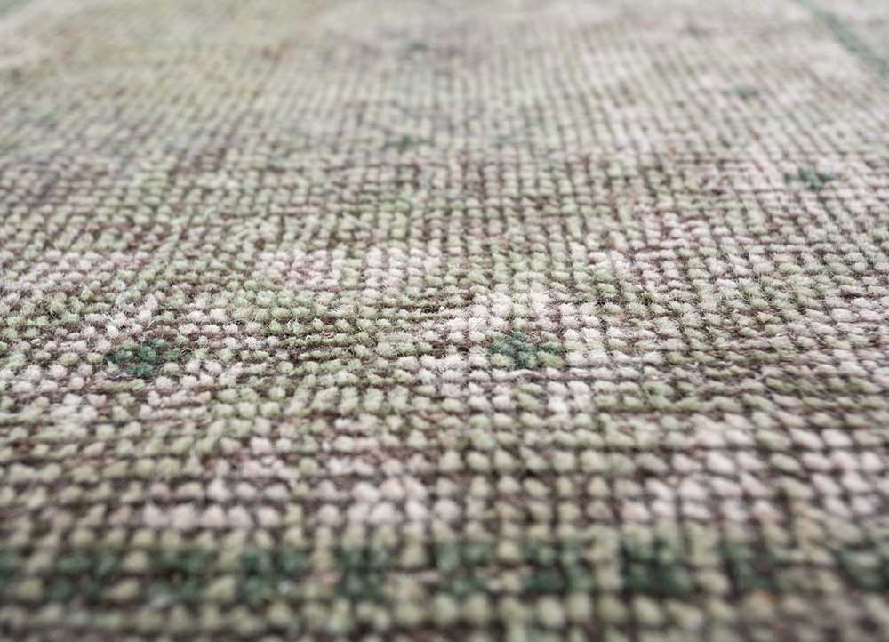 erbe green wool Hand Knotted Rug - CloseUp