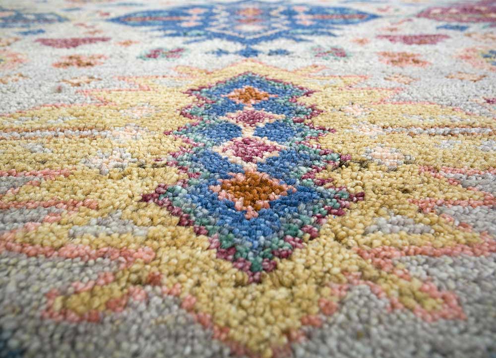 savana multi wool Hand Knotted Rug - CloseUp