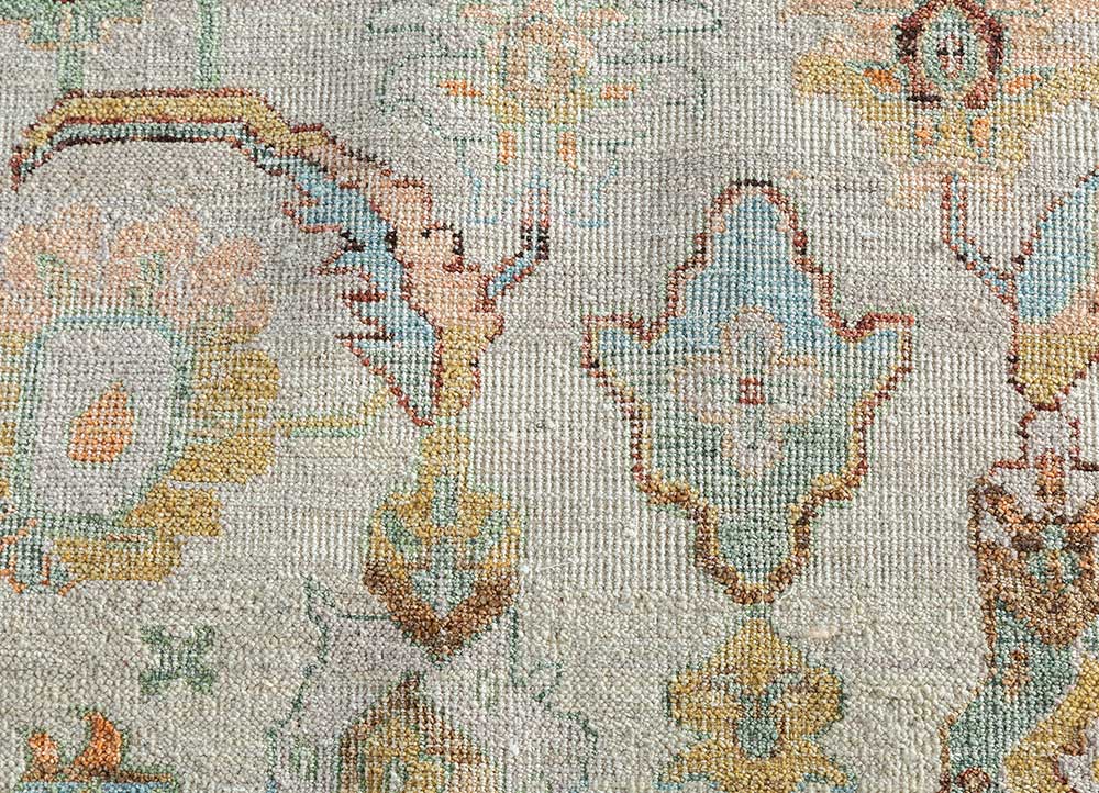 someplace in time ivory wool Hand Knotted Rug - CloseUp