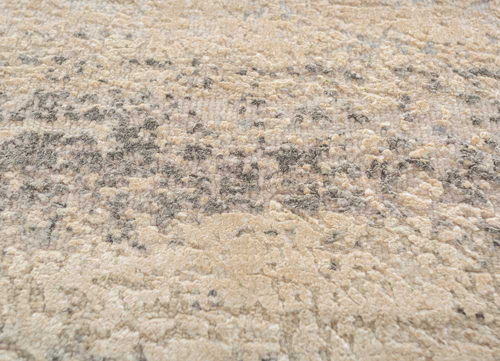 entropy ivory wool and silk Hand Knotted Rug - CloseUp