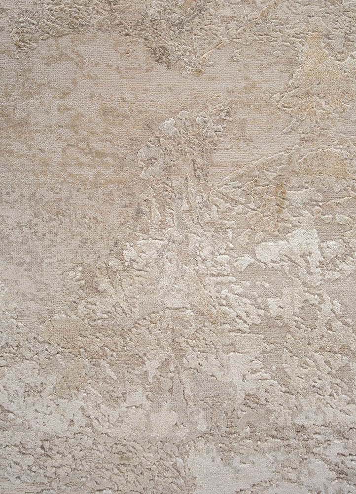 aprezo ivory wool and silk Hand Knotted Rug - CloseUp