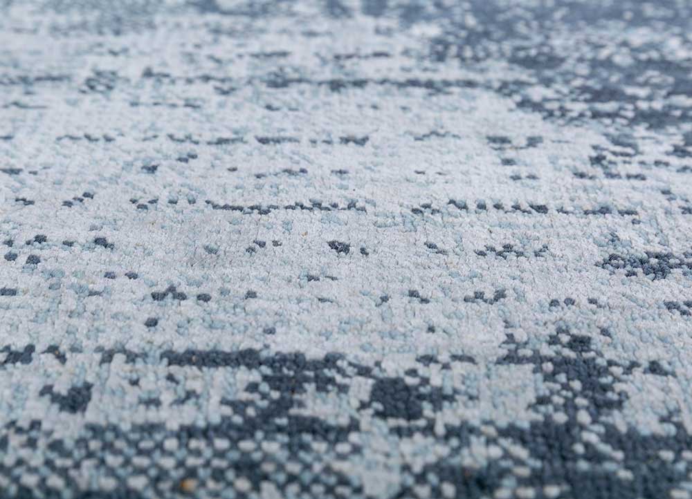 tattvam grey and black wool and silk Hand Knotted Rug - CloseUp