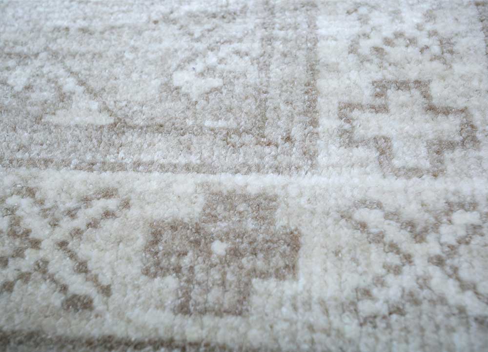 thyme grey and black wool Hand Knotted Rug - CloseUp