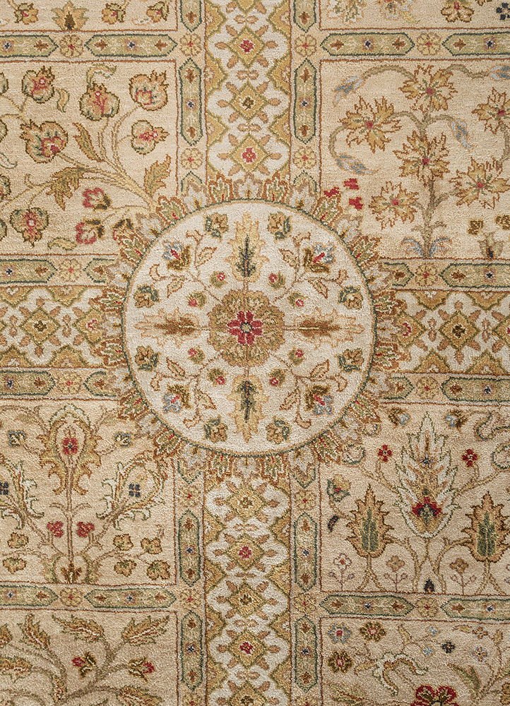 aurora ivory silk Hand Knotted Rug - CloseUp