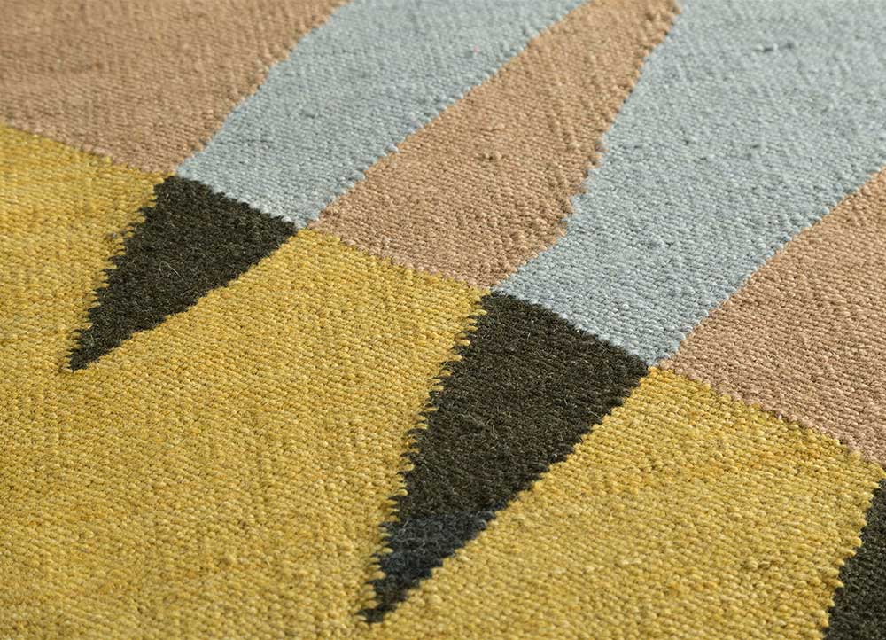 orenda grey and black wool Flat Weaves Rug - CloseUp