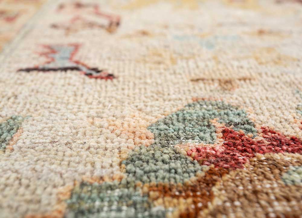 someplace in time ivory wool Hand Knotted Rug - CloseUp