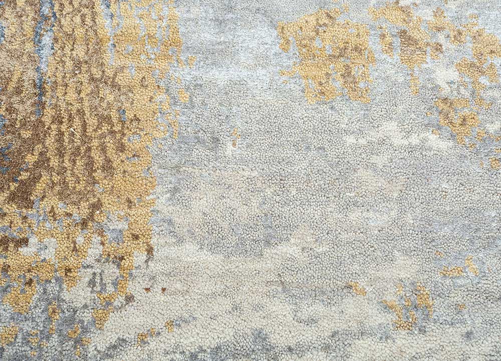 free verse by kavi ivory wool and silk Hand Knotted Rug - CloseUp