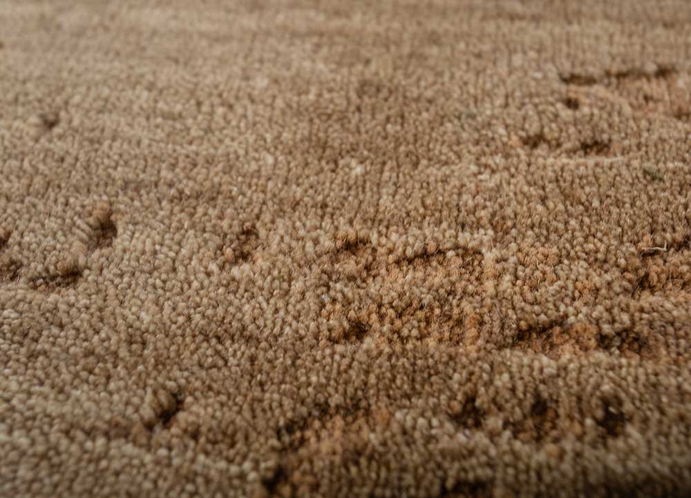 urban pause by kavi gold wool and silk Hand Knotted Rug - CloseUp