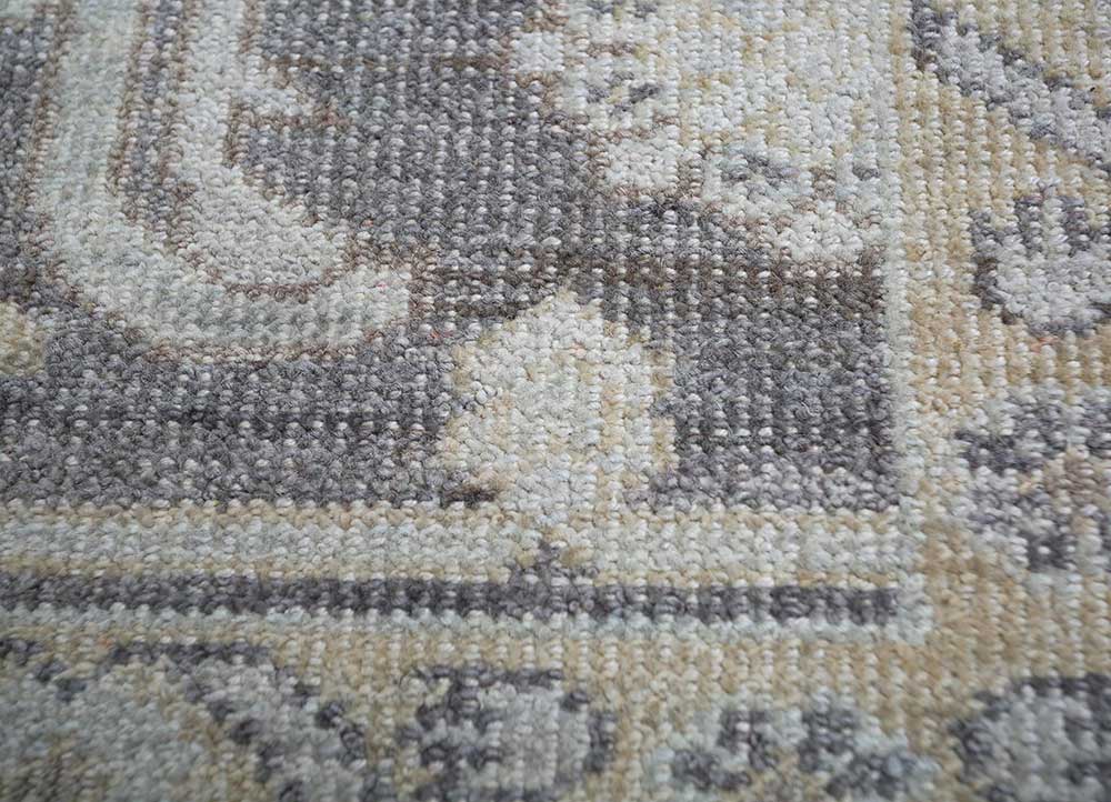 erbe grey and black wool Hand Knotted Rug - CloseUp