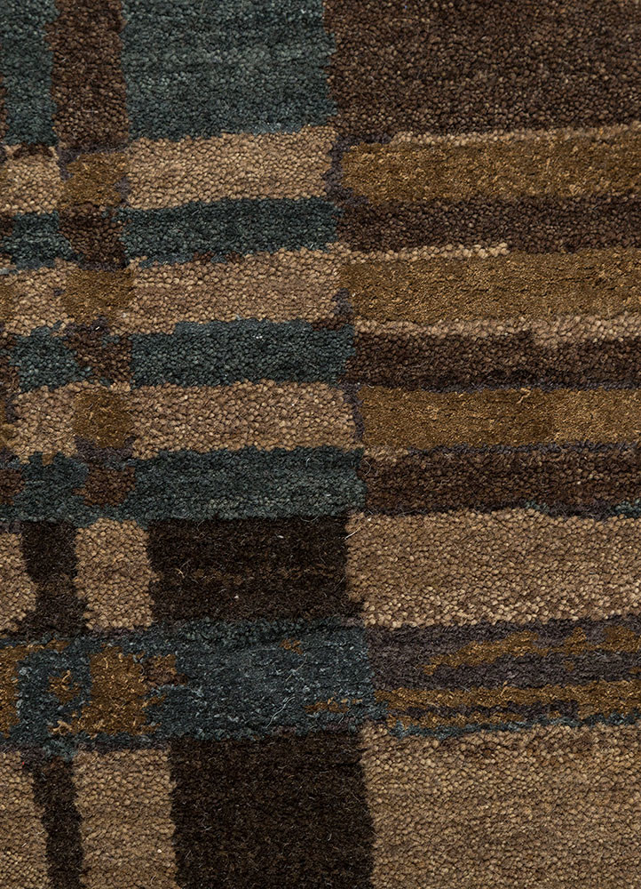 pansy beige and brown wool and silk Hand Knotted Rug - CloseUp pansy beige and brown wool and silk Hand Knotted Rug - CloseUp