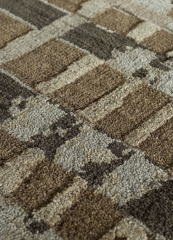 pansy grey and black wool and silk Hand Knotted Rug - CloseUp pansy grey and black wool and silk Hand Knotted Rug - CloseUp