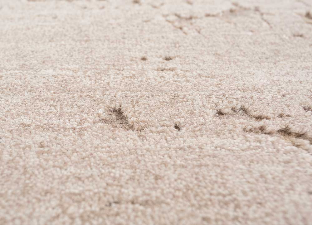 unfold by kavi ivory wool and bamboo silk Hand Knotted Rug - CloseUp