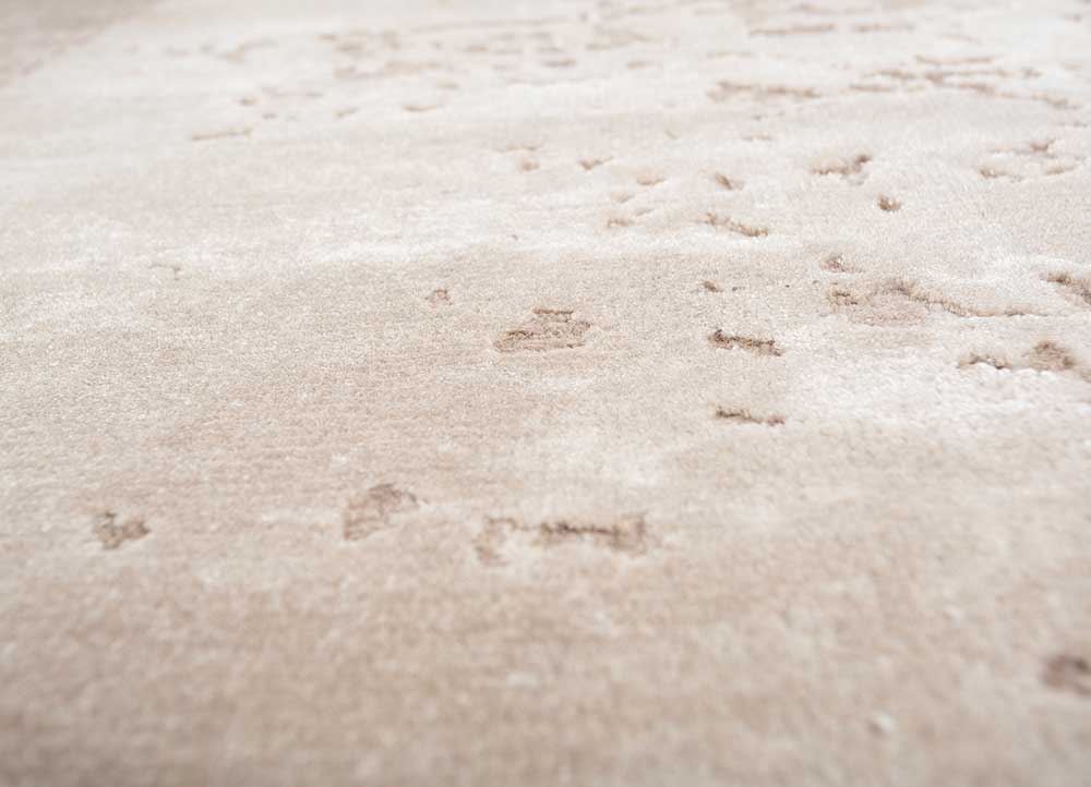 unfold by kavi ivory wool and bamboo silk Hand Knotted Rug - CloseUp