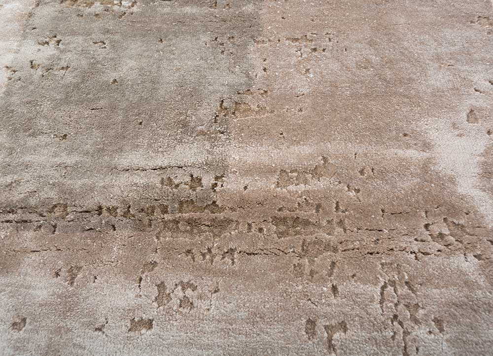 unfold by kavi ivory wool and bamboo silk Hand Knotted Rug - CloseUp