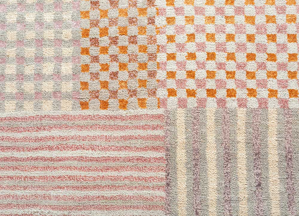 chaos theory by kavi ivory wool and bamboo silk Hand Knotted Rug - CloseUp chaos theory by kavi ivory wool and bamboo silk Hand Knotted Rug - CloseUp