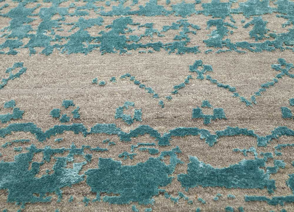 chaos theory by kavi grey and black wool and bamboo silk Hand Knotted Rug - CloseUp