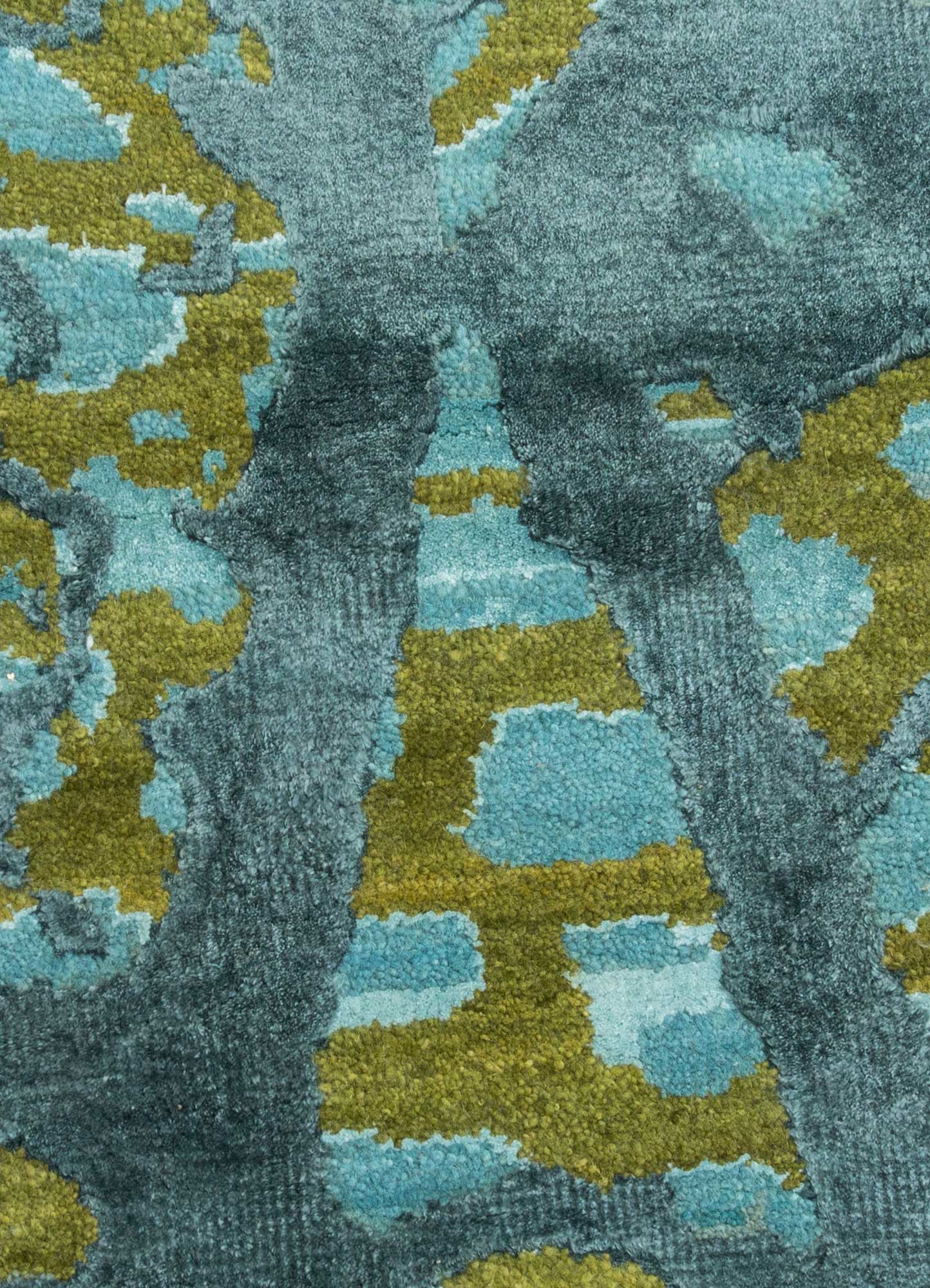 pansy green wool and bamboo silk Hand Knotted Rug - CloseUp pansy green wool and bamboo silk Hand Knotted Rug - CloseUp