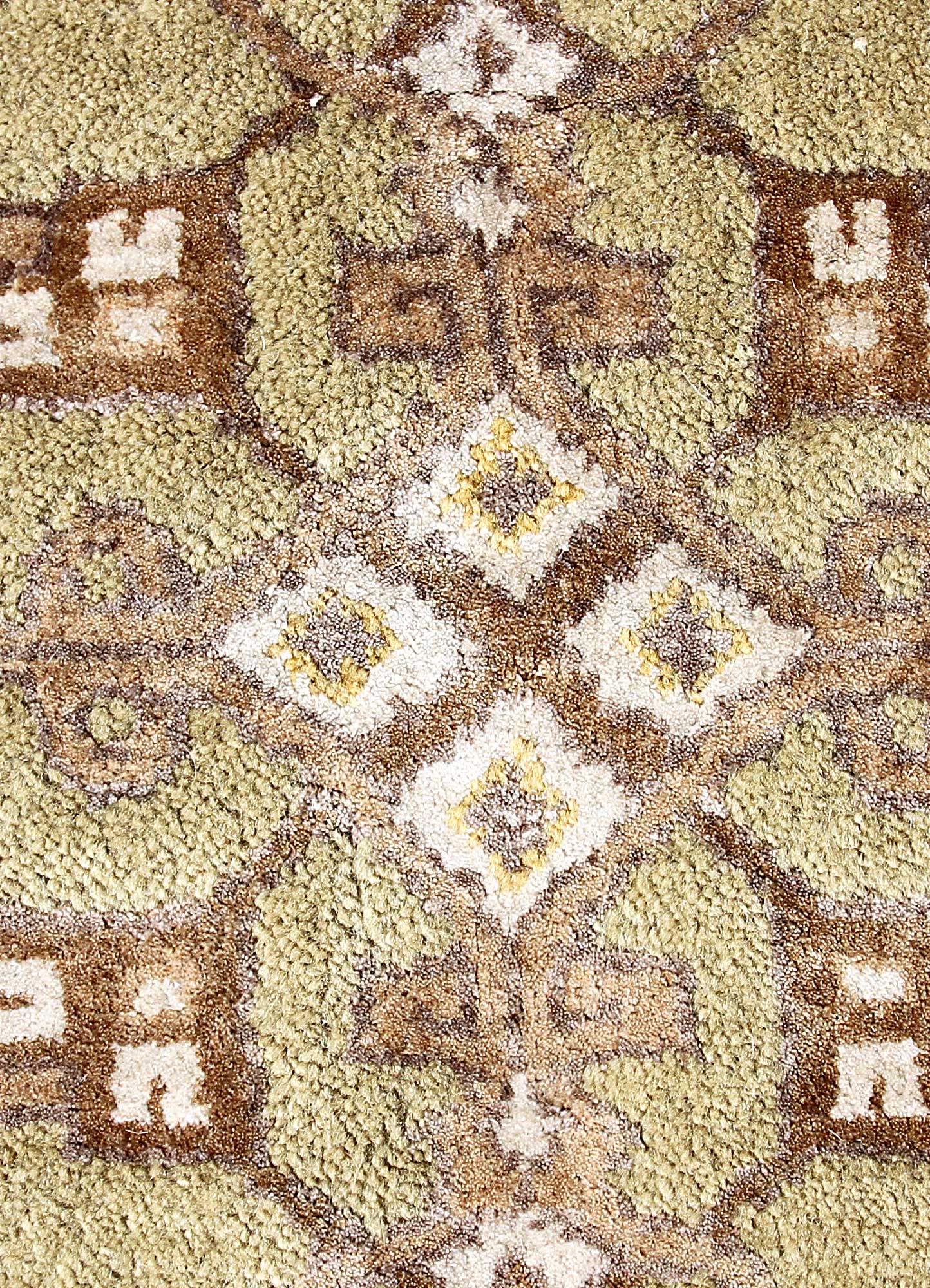 gulnar gold wool and bamboo silk Hand Knotted Rug - CloseUp