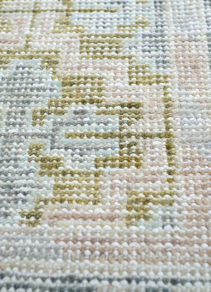 erbe green wool Hand Knotted Rug - CloseUp erbe green wool Hand Knotted Rug - CloseUp