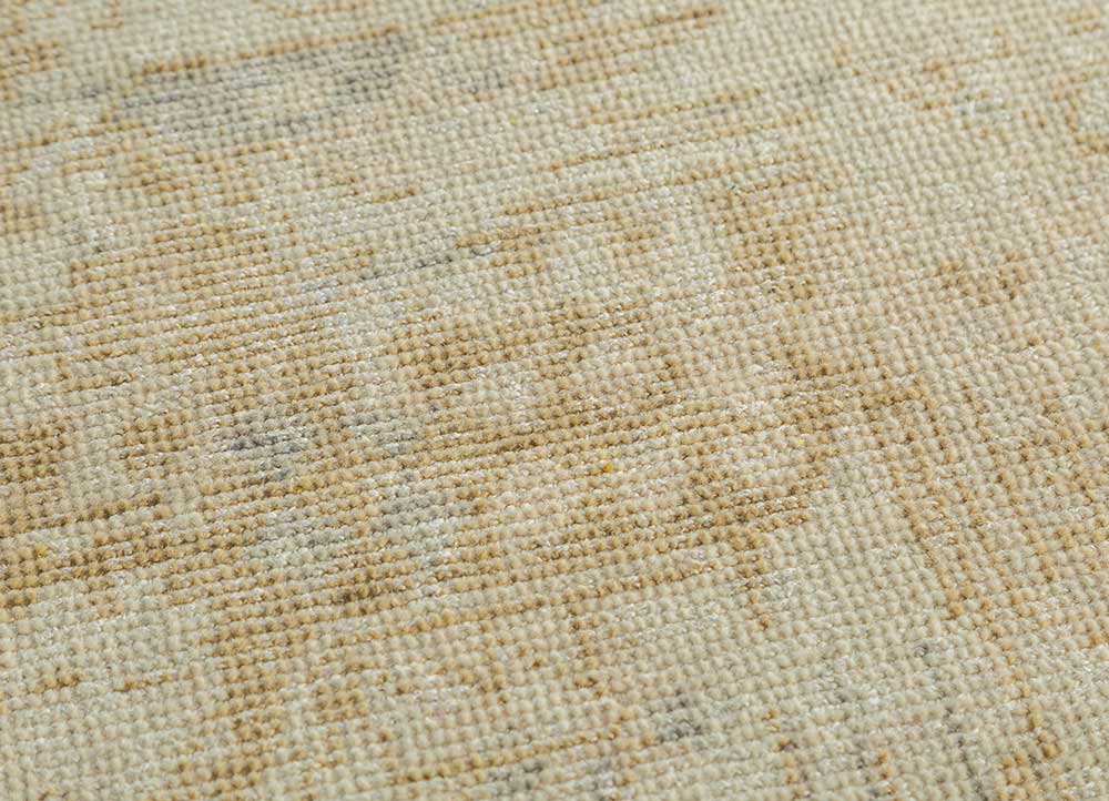 erbe gold wool Hand Knotted Rug - CloseUp