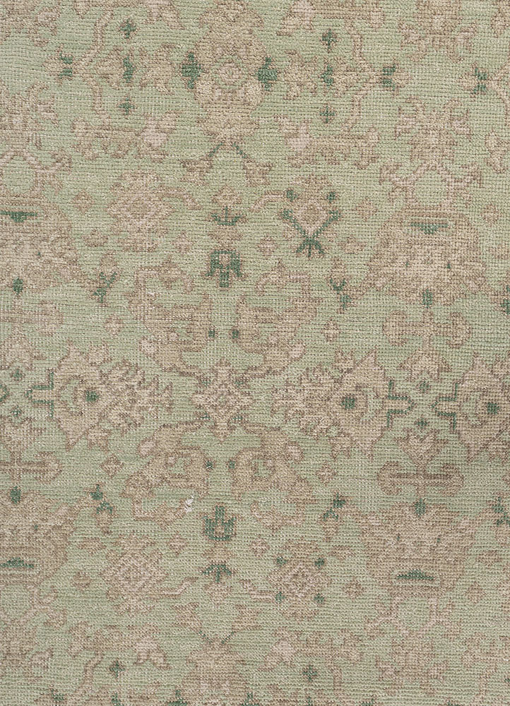 erbe green wool Hand Knotted Rug - CloseUp erbe green wool Hand Knotted Rug - CloseUp