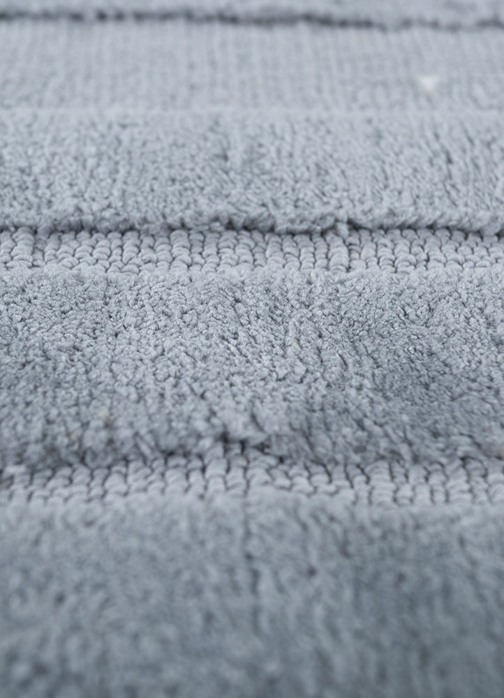 basis grey and black pet Hand Loom Rug - CloseUp